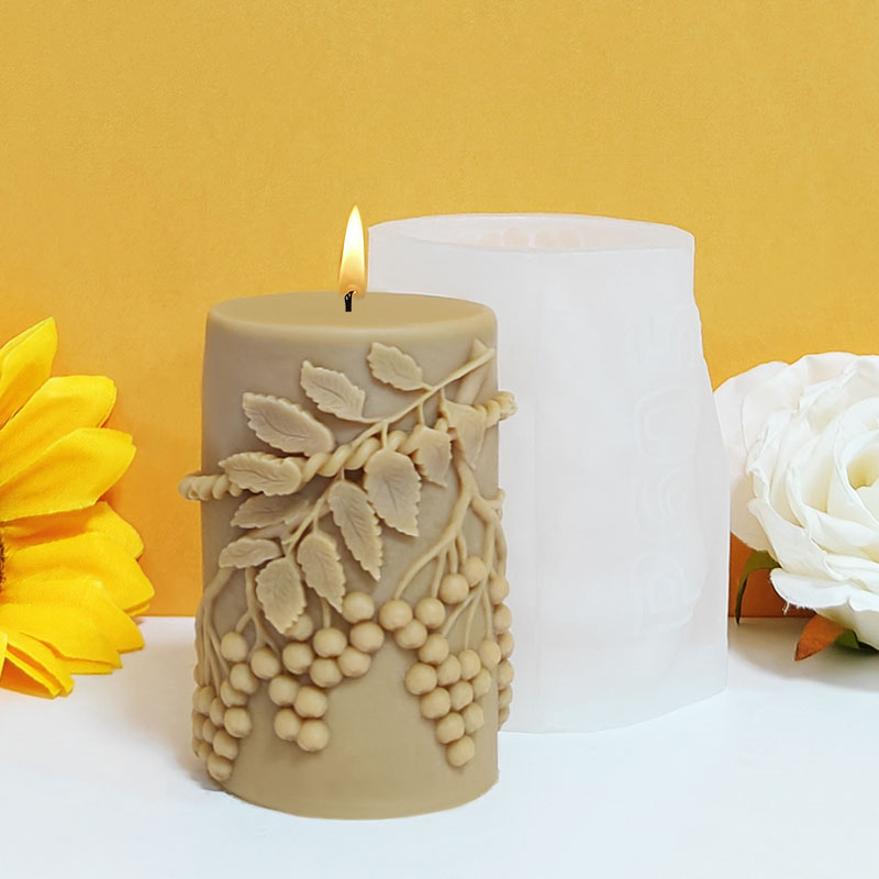 Rankengrüne Blatt-Beeren-Relie – Candle Making Vinings Bewertung und Preis
